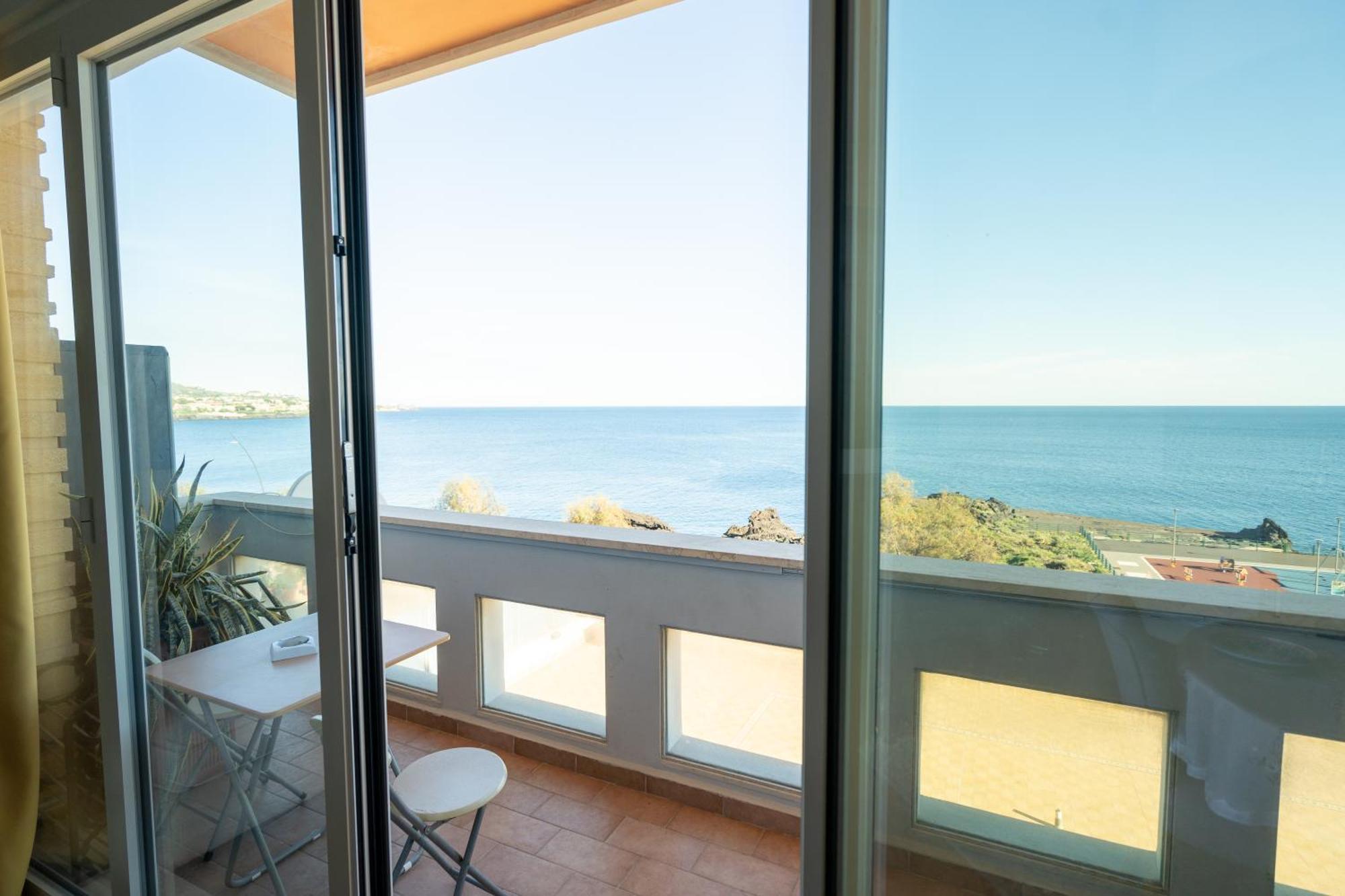 Perla Marina Sea View Apartment Katania Zewnętrze zdjęcie
