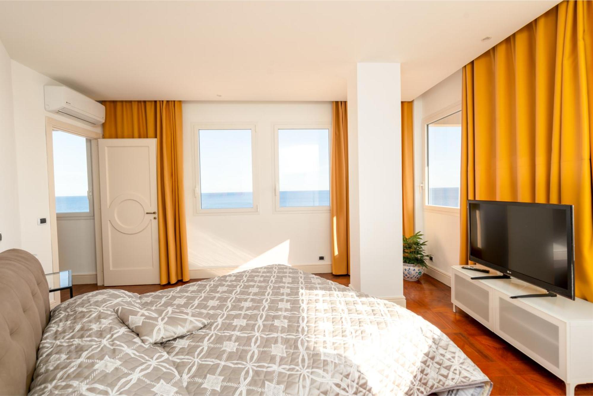 Perla Marina Sea View Apartment Katania Zewnętrze zdjęcie