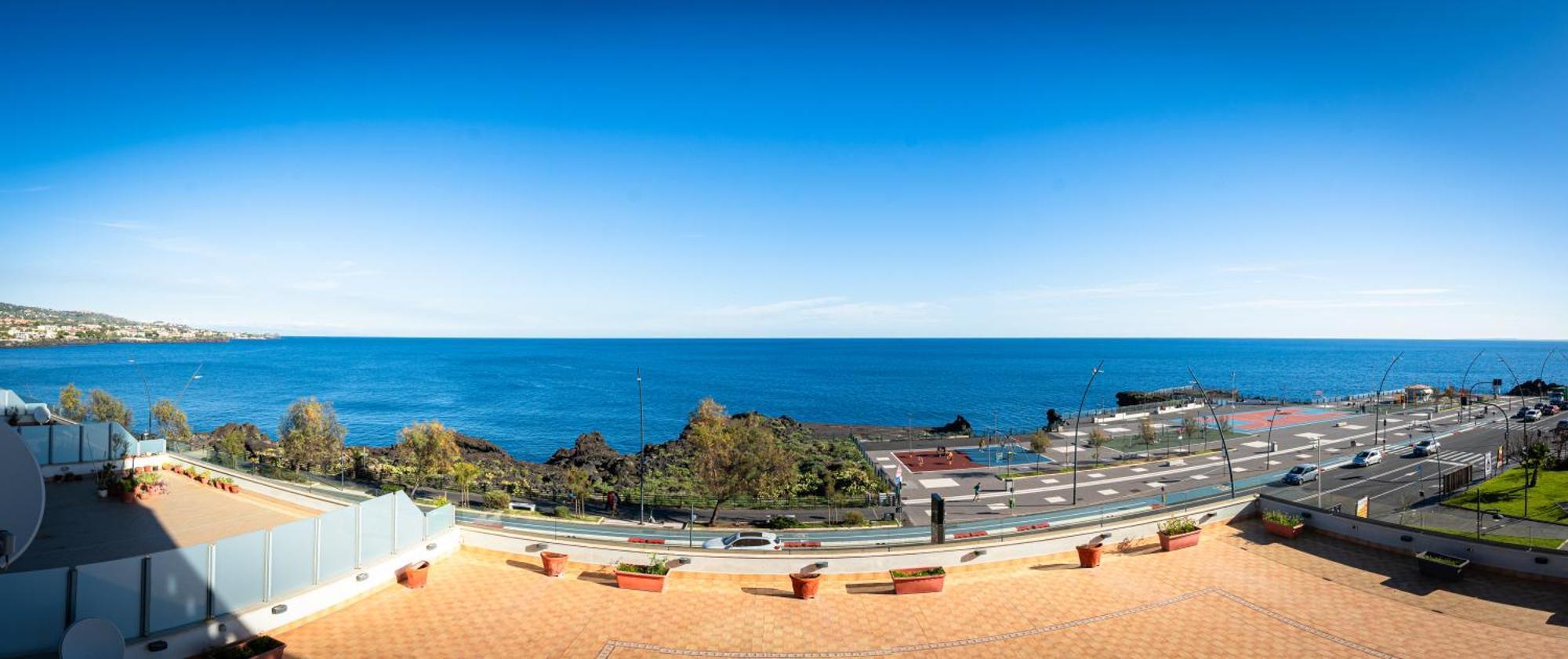 Perla Marina Sea View Apartment Katania Zewnętrze zdjęcie